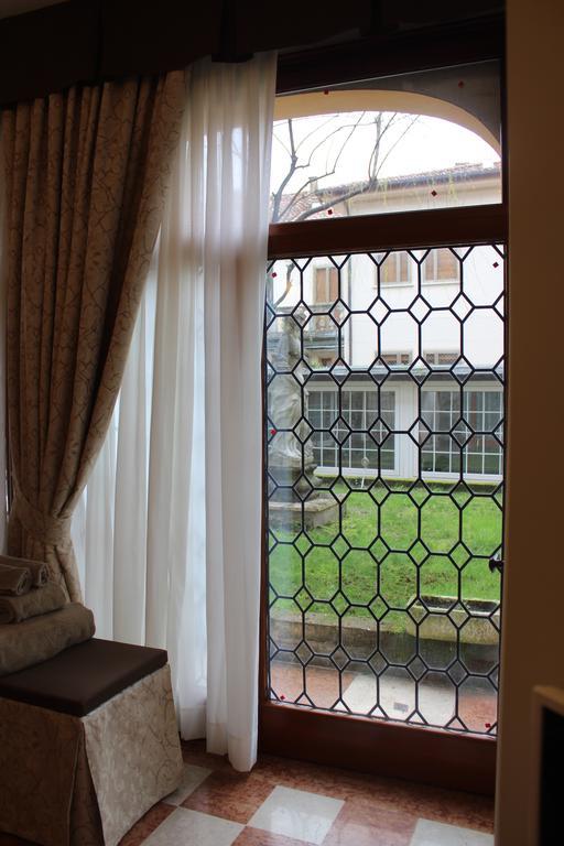 Domus Dotti V Guest House Treviso Exterior foto